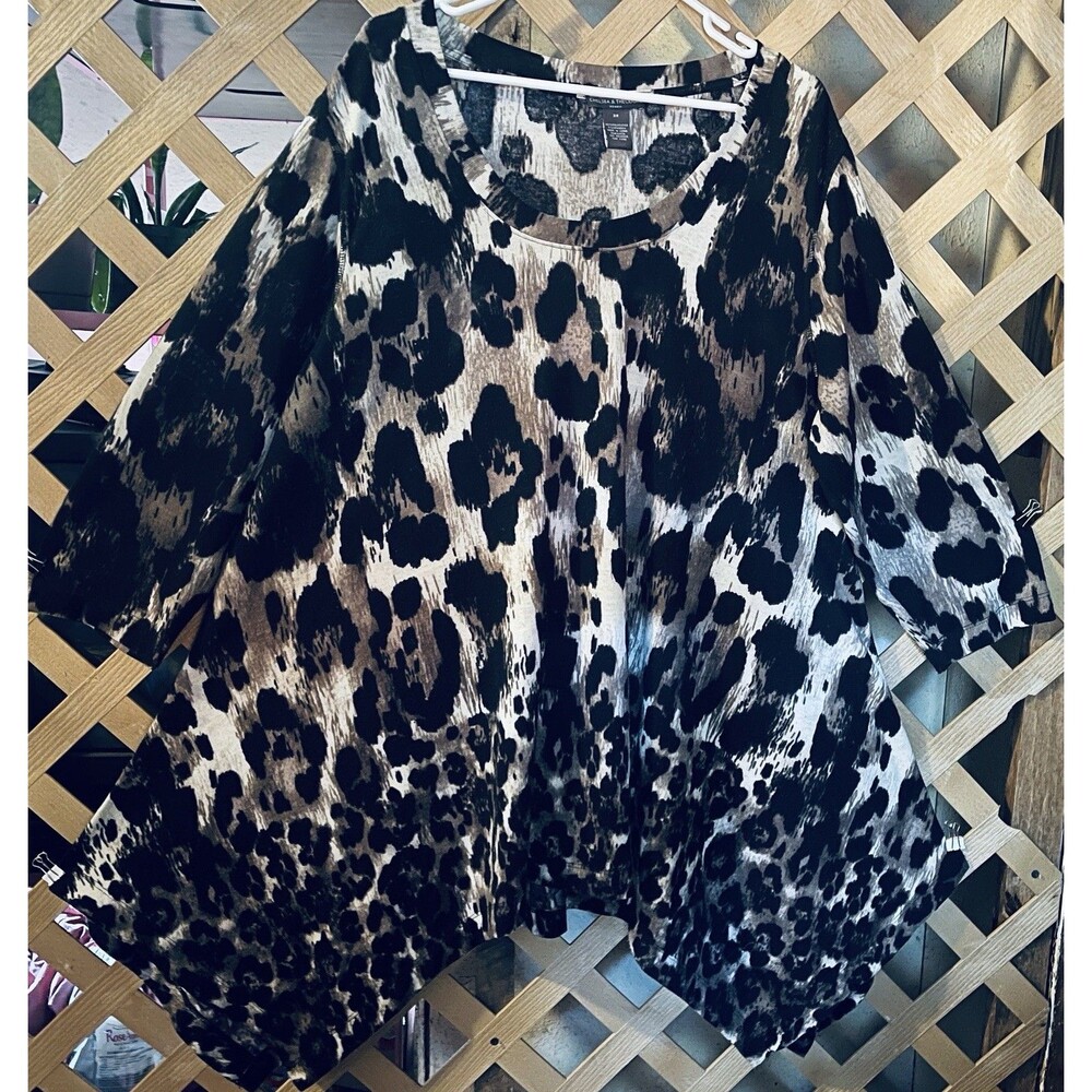 Chelsea & Theodore Woman Leopard Print Tan & Black Lagenlook Knit Tunic 3X